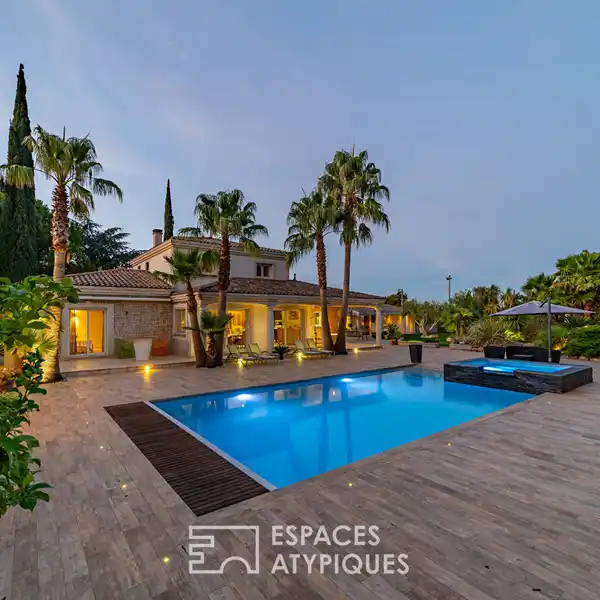 ARCHITECT-DESIGNED OASIS NEAR THE BEACHES