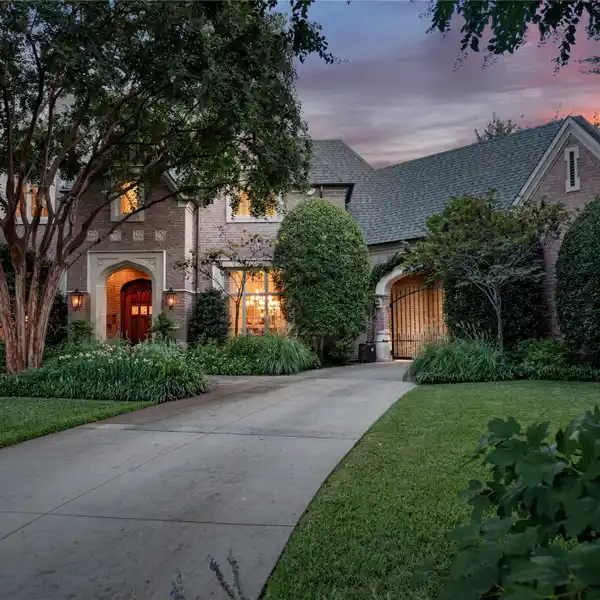 REFINED LIVING ON A PROMINENT CORNER