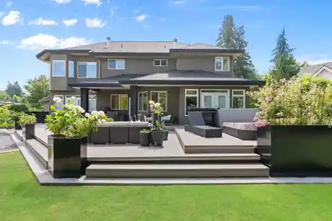 Elegant Home on a Chantrell Park Cul-de-sac