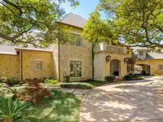 Cornerstone Property in Preston Hollow