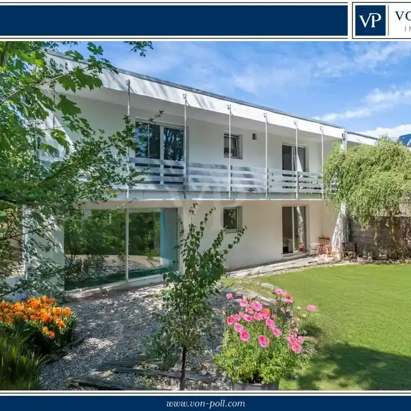 MODERNIZED HOME WITH LARGE GARDEN