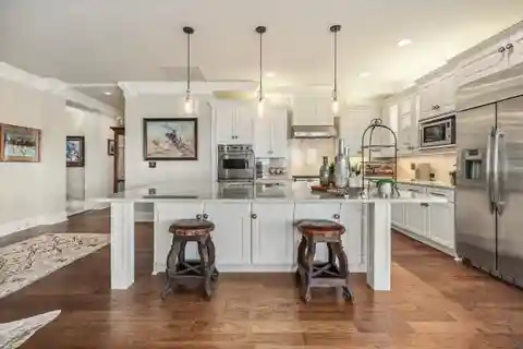 Rare Luxury Home in Villa De Leon