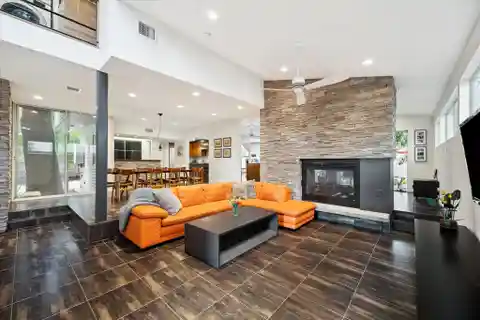 West University Contemporary Style Home