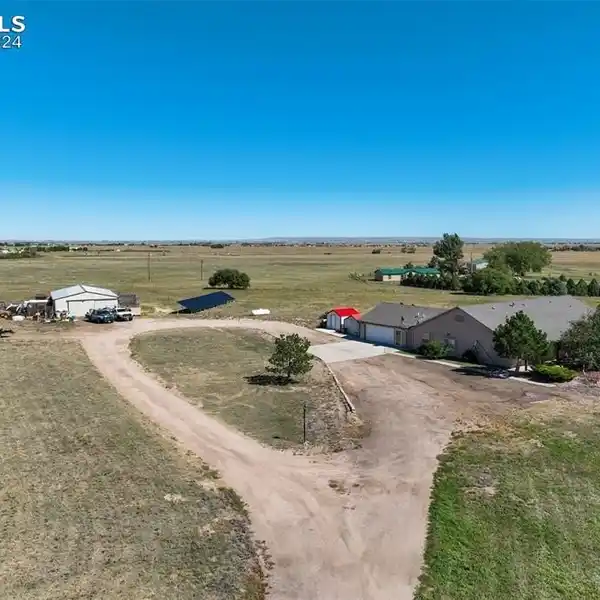 FANTASTIC ONE-LEVEL RANCH HOME ON OVER ELEVEN ACRES