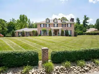 Exquisite Living at Lakeside Estates