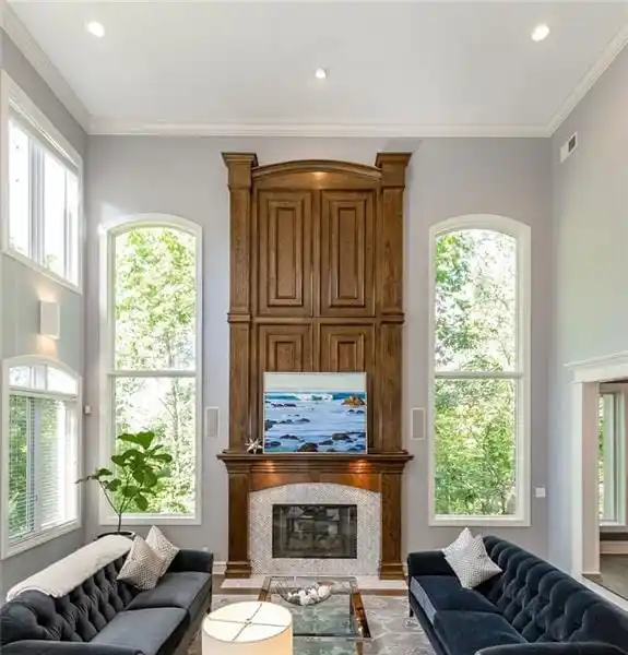 MOVE-IN READY HOME ON 1.6 PRIVATE ACRES