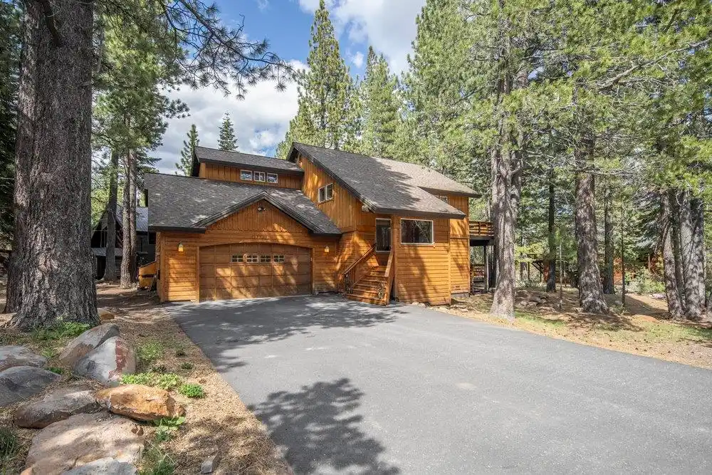 Wonderfully Designed Home in Prestigious Tahoe Donner