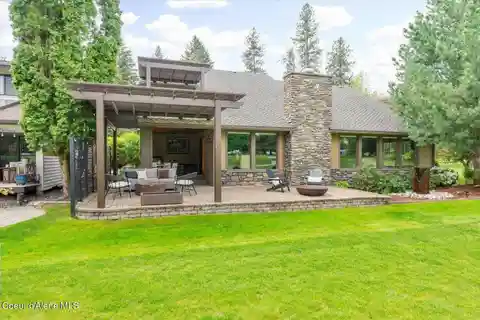 Luxury Living at Hayden Lake Country Club