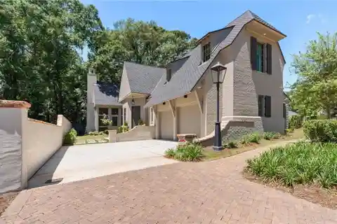 Timeless Craftsmanship Meets Modern Comfort