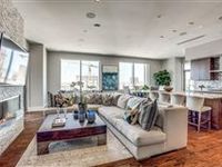 BRIGHT AND INVITING HIGH-END RESIDENCE WITH EXPANSIVE VIEWS