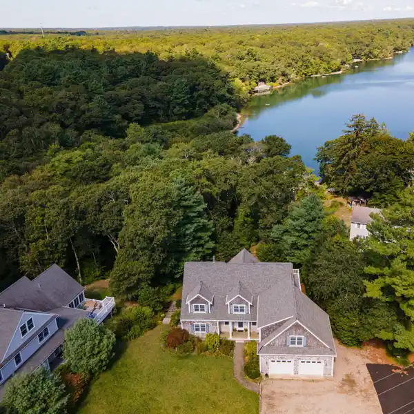 WATERFRONT LIVING ON LONG POND