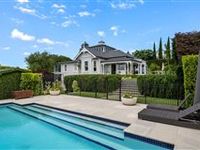 STUNNING CHARACTER VILLA IN REMUERA