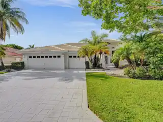 Light and Bright Contemporary Home at Great Value