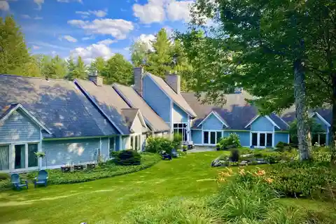 Stone Hill Estate