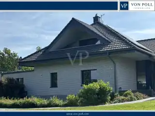 Extremely Well-maintained Modern and Functional Home