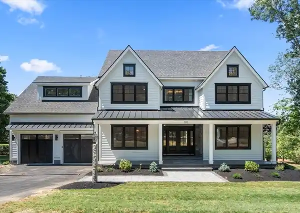 GORGEOUS NEW CONSTRUCTION RESIDENCE
