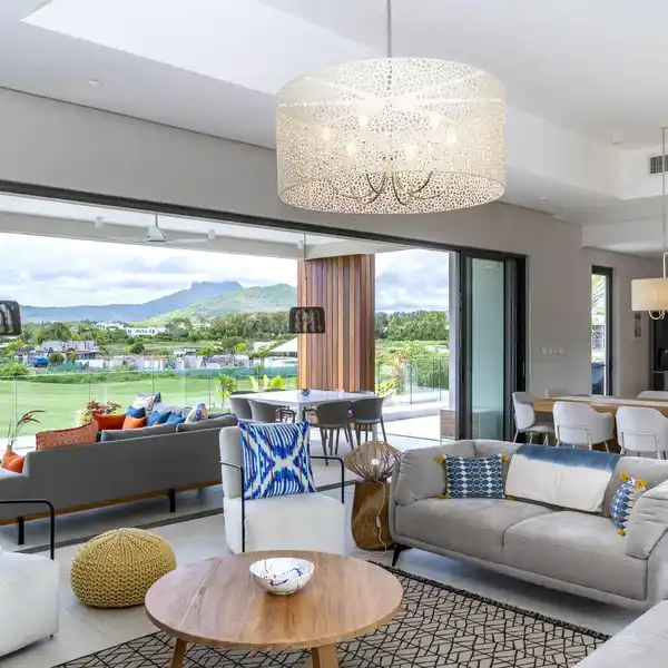 EXCEPTIONAL VILLA IN A PRESTIGIOUS GOLF ESTATE