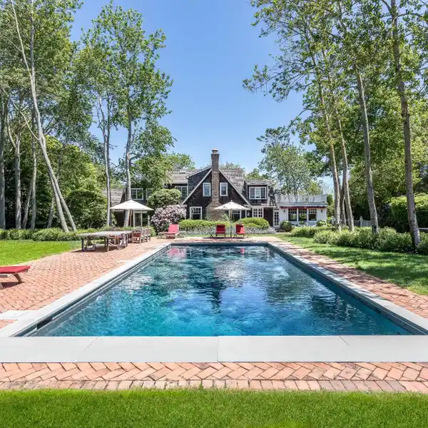 TRANQUIL SIX BEDROOM OASIS FOR RENT