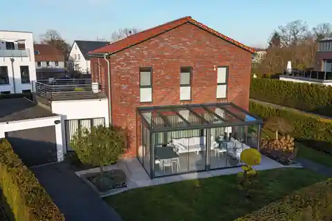 Luxurious Home in Quiet Yet Central Location