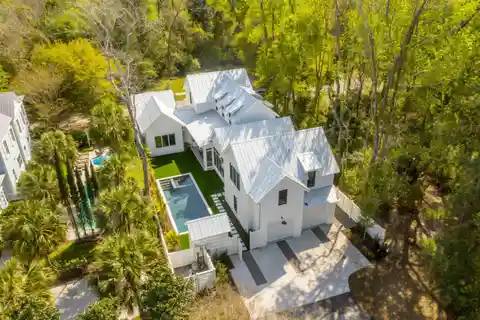 I'on Living at Its Best