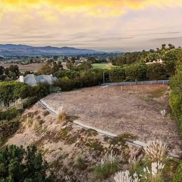 BREATHTAKING PARCEL IN PRESTIGIOUS SPANISH HILLS COUNTY CLUB