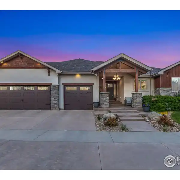 BEAUTIFULLY CRAFTED RANCH HOME IN THE SPRINGS AT MARIANA