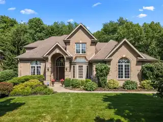 Luxury Living in the Heart of Shadow Wood
