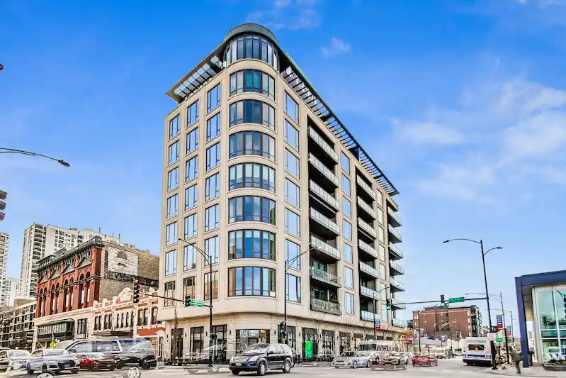 Incredible Residence at 1550 on the Park