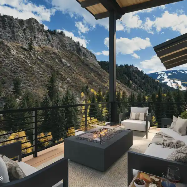 DUPLEX RESIDENCE IN IDYLLIC ARCADIAN ON BEAVER CREEK