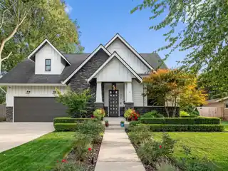 Kastler-Built Showpiece Near Downtown