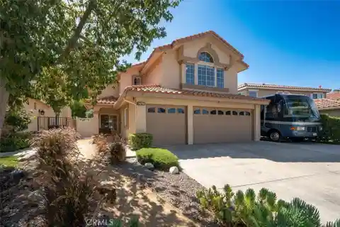 Turnkey Sunrise Ridge Home with Dream Backyard