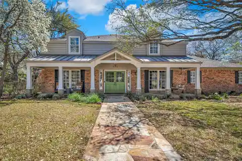 Traditional Lake Highlands Home Blending Charm and Style