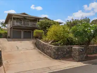 Split Level Home in Keonekai Heights