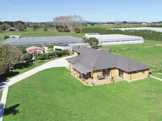 Glasshouse Goldmine with Modern Family Home