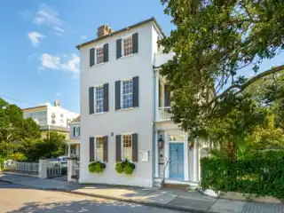 Colonial Charm with Spacious Garden and Elevator