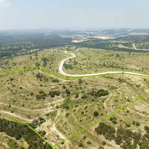 21.5-ACRE RANCHETTE IN THE PRESERVATION RANCH