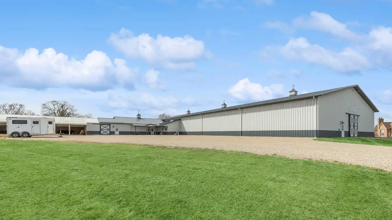 15-acre Equestrian Ranch