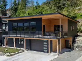 Exceptional Custom-Built Sunstone Home