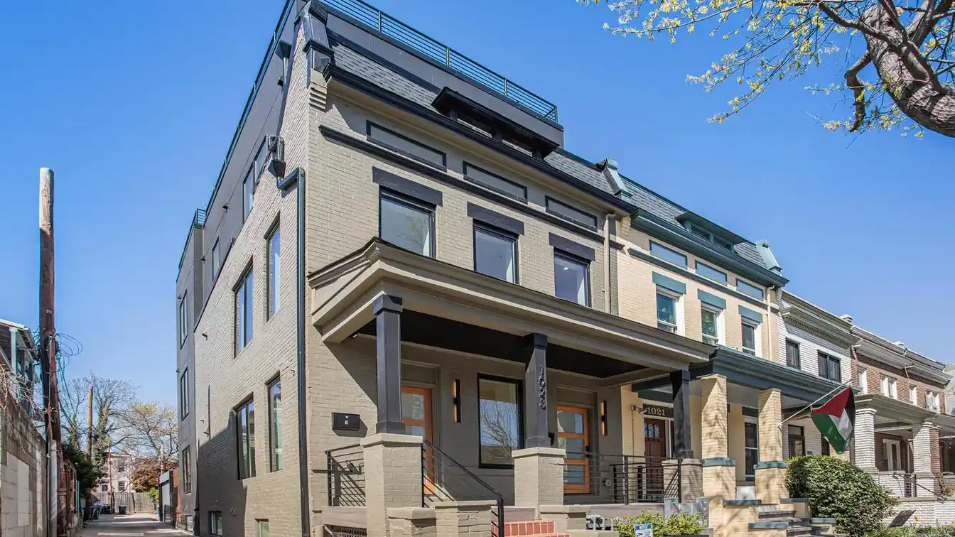 Versatile Duplex Residences