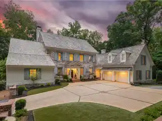 4.5-acre Property in North Valley