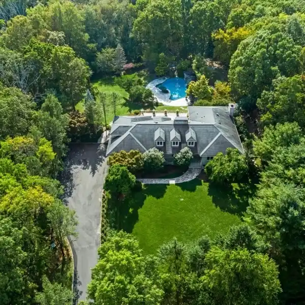 SPECIAL COUNTRY ESTATE