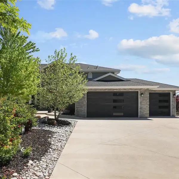 DREAM HOME IN DESIRABLE QUAIL HILL