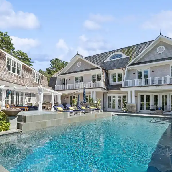 TOUR DE FORCE EAST HAMPTON ESTATE