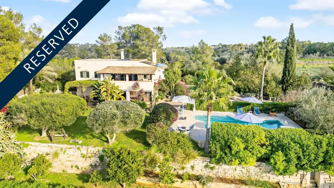 Excellent Property for Lovers of Comfort and Privacy Near Santa Margalida