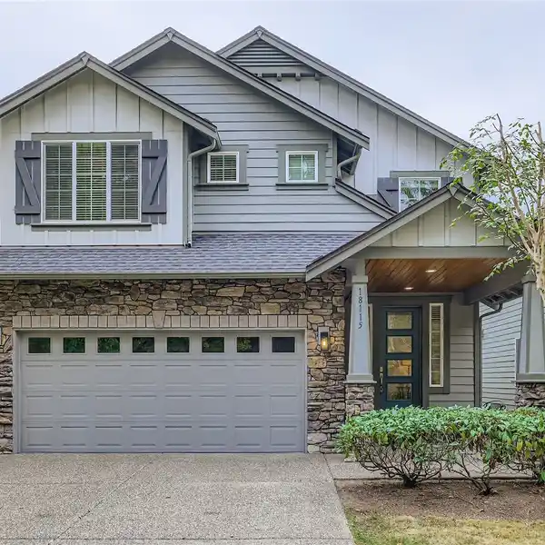 LOVELY HOME IN EXCELLENT LOCATION