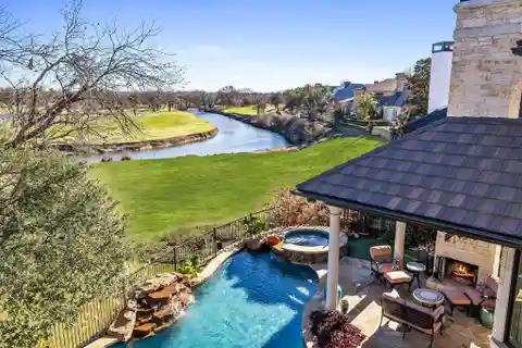 Luxurious Home in the Cliffs Community