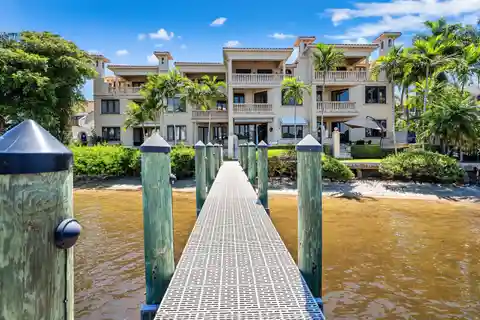 Elegant Townhome at the Ocean Ridge Yacht Club