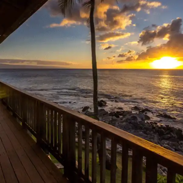 INCREDIBLE HOUSE WITH OCEAN ACCESS WITH AMAZING SUNSET VIEWS