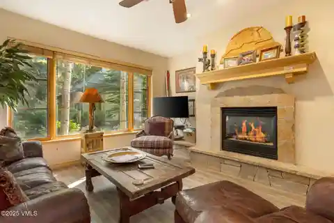 Meticulously Maintained Residence in the Heart of Arrowhead
