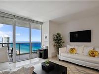 TURNKEY UNIT WITH SPECTACULAR VIEWS